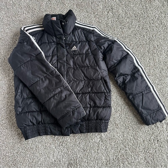 Adidas Puffer Jacket | Padded | Full Zip | Unisex | See Measurements - Picture 2 of 12